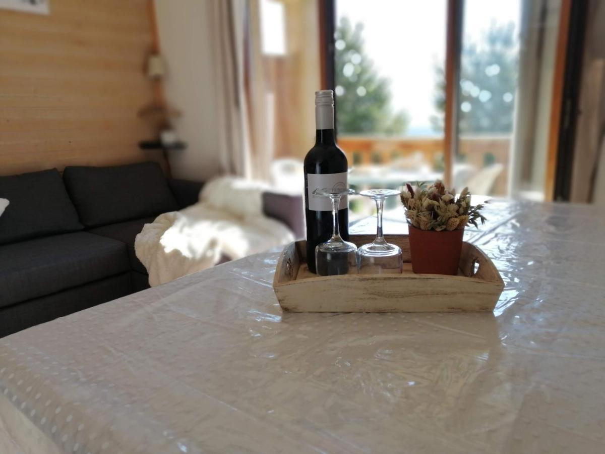 Appartement F3 au calme, vue sur le lac. Les Angles  Extérieur photo